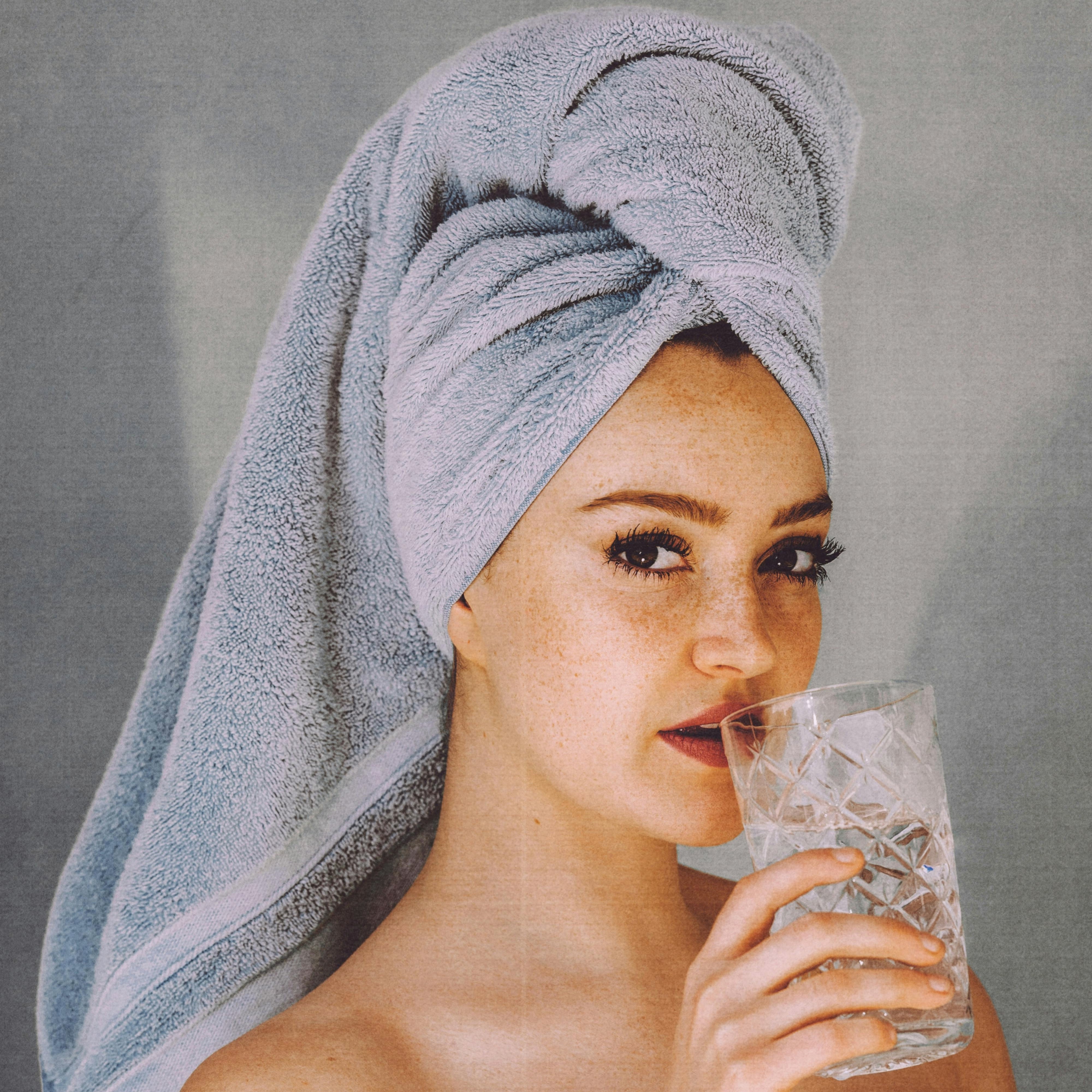 The Essential Steps for a Teen Skincare Routine: A Complete Guide